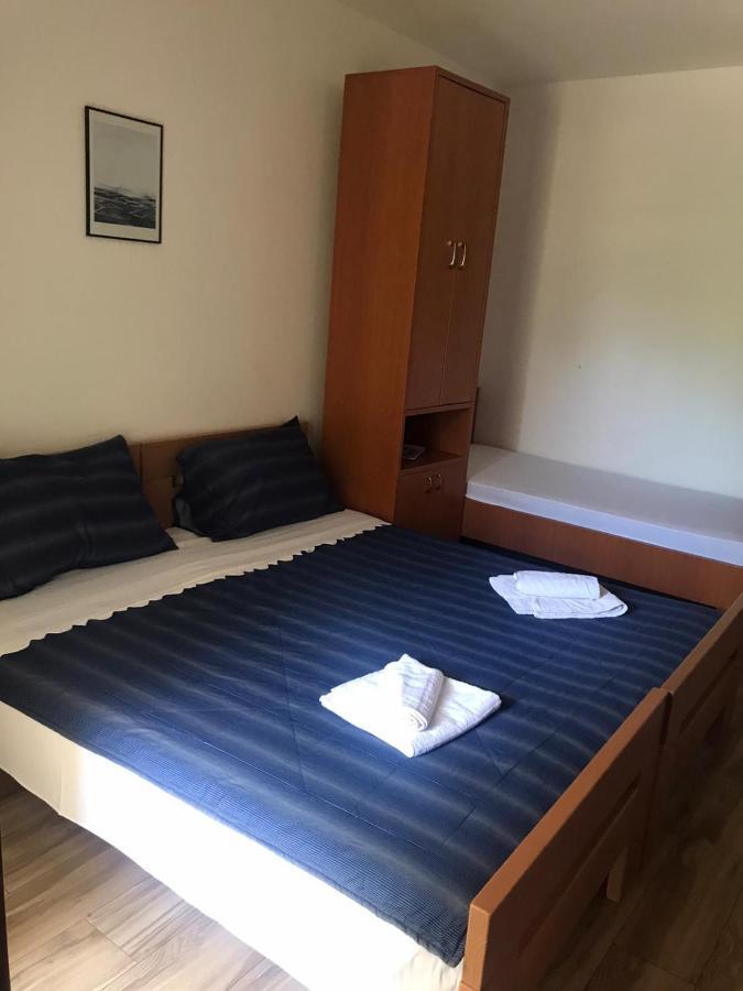 Guesthouse Dupin Влашичи Экстерьер фото