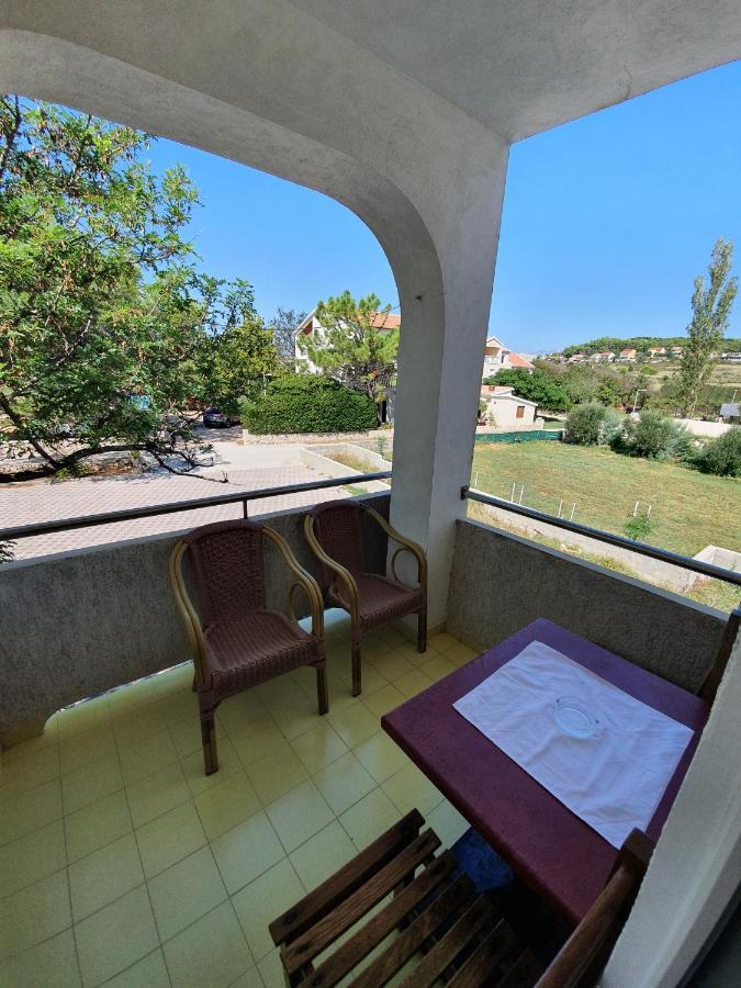Guesthouse Dupin Влашичи Экстерьер фото