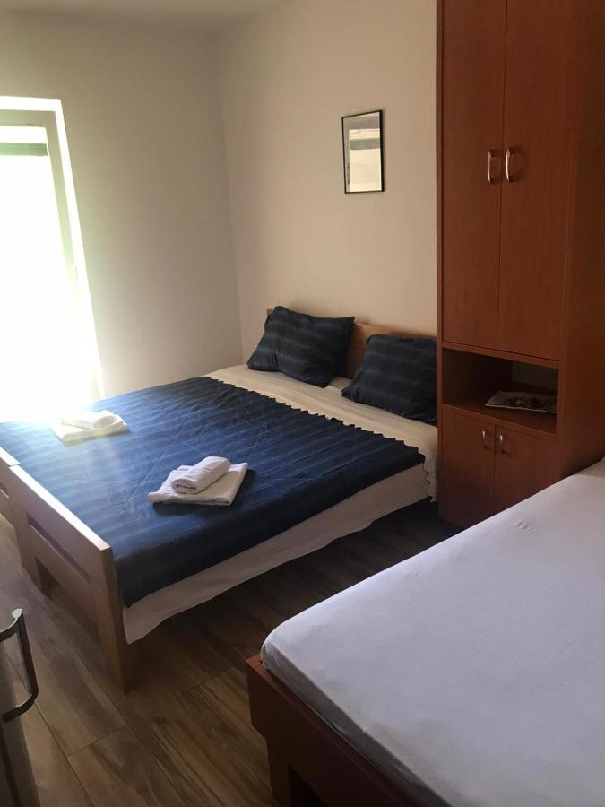 Guesthouse Dupin Влашичи Экстерьер фото